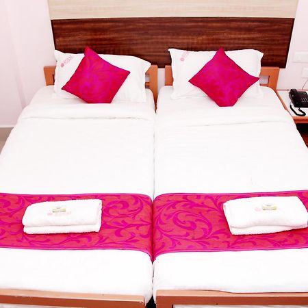 Royal Grand Days Hotel Chennai Exterior photo